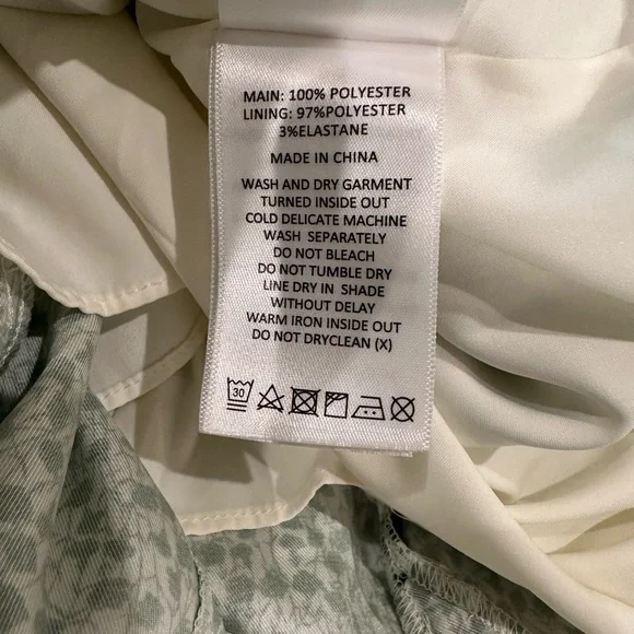 Significant Other Green Floral Maxi Dress - Picture 5 of 10